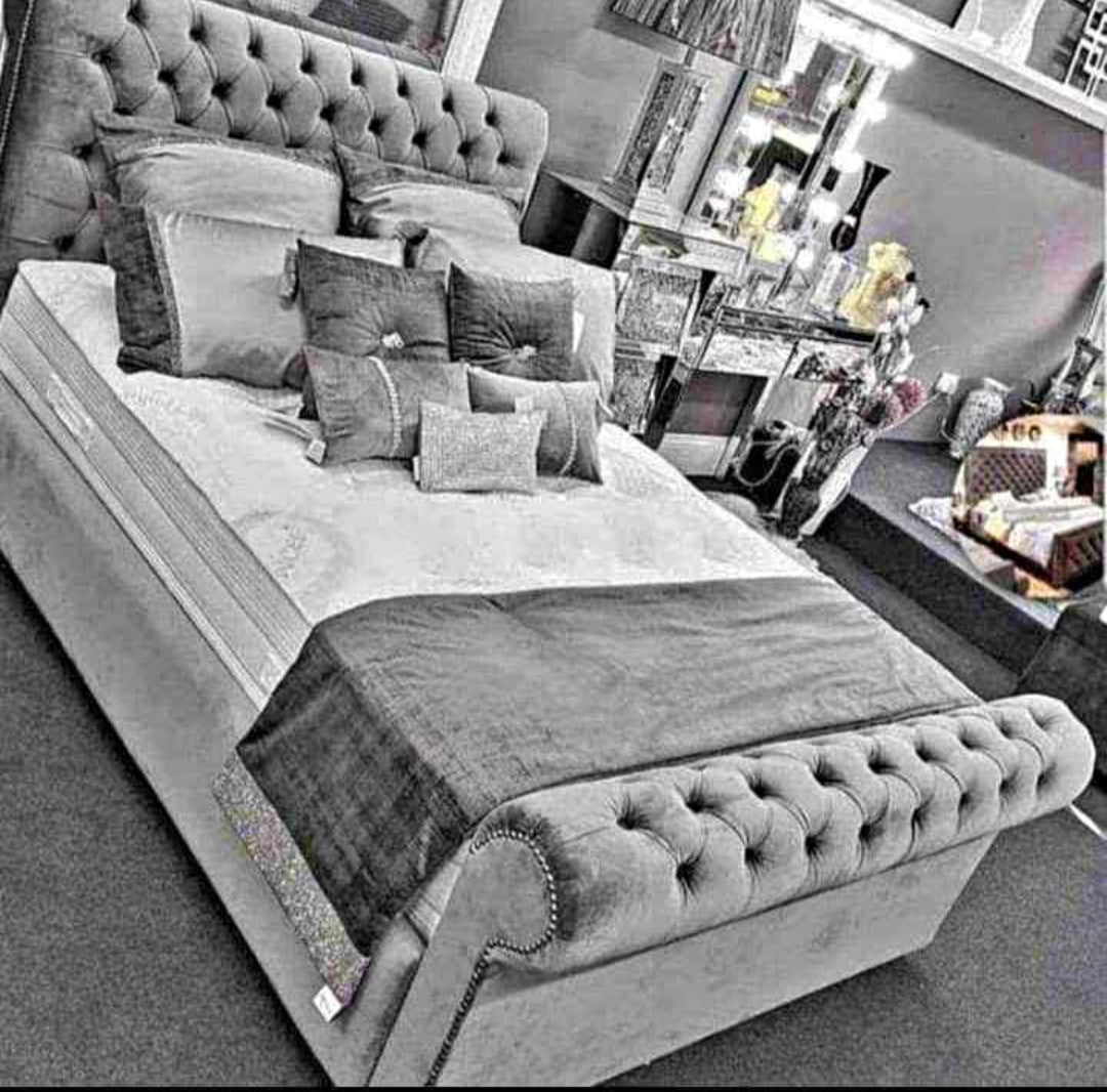 Sleigh Bed